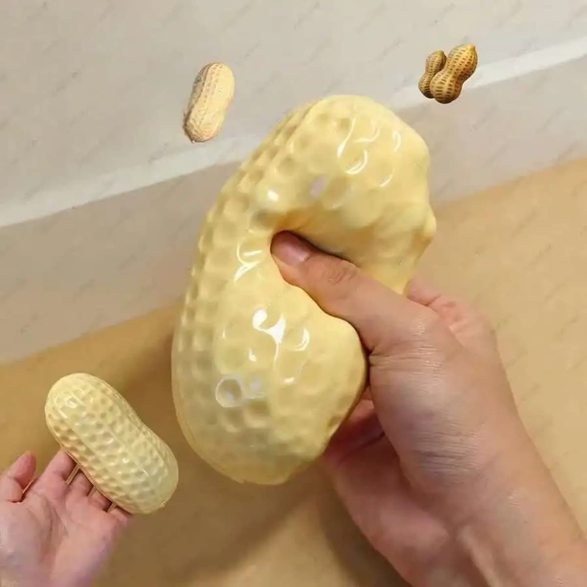 Peanut Stress Ball Crunchy Squeeze Ball Squishy Toy, Buttery-Soft Feel Fidget Toy ASMR Sensory Anti Stress Toys For Adults, Birt — foto 1